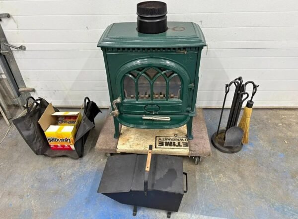 600159237_122111053143129429_2944125661648770713_n Jøtul F 3 Wood Stove – view 2