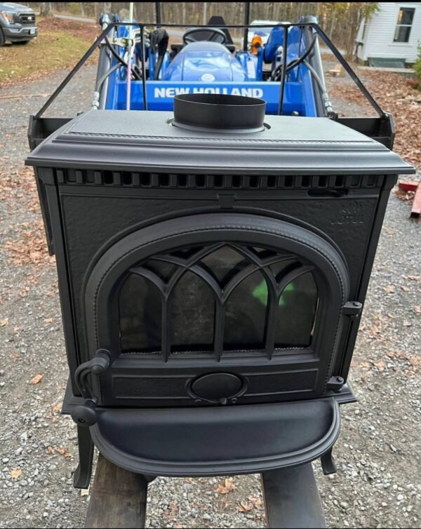 Jøtul F3 Wood Stove – Classic Cast Iron Performance