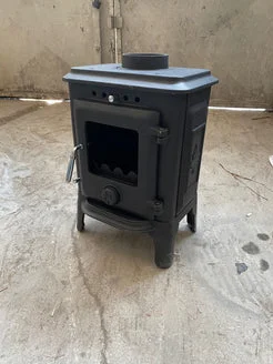 imgi_51_35 Cast Iron Wood Stove for Tiny Houses, Caravans & Small Spaces – view 3